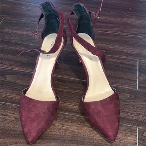 Kelly & Katie mauve pointed toe heels
